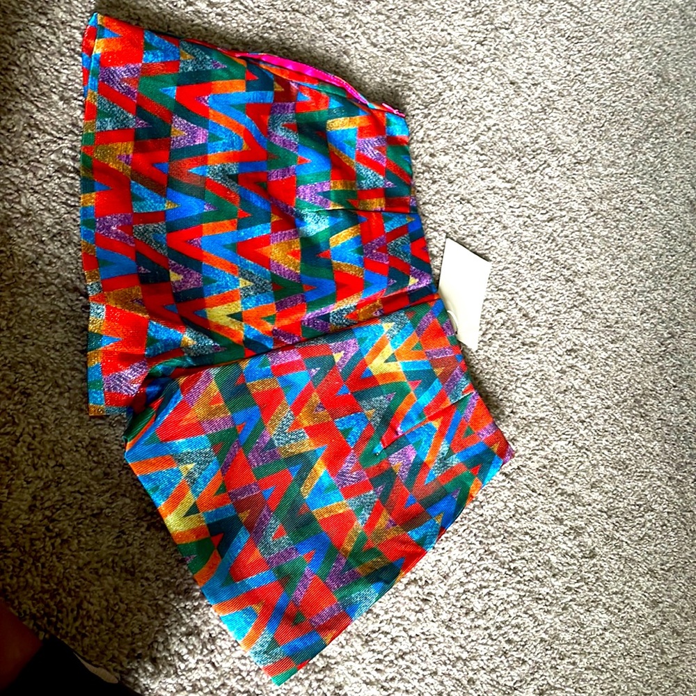 Multicolor shorts with pockets